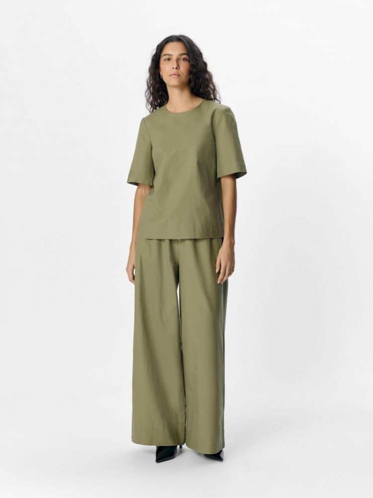  CAPULET OLIVE