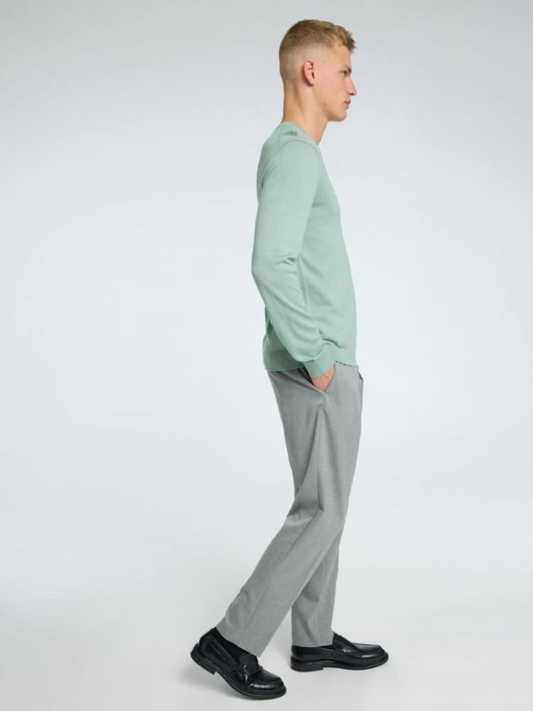  MEDIUM GREY
