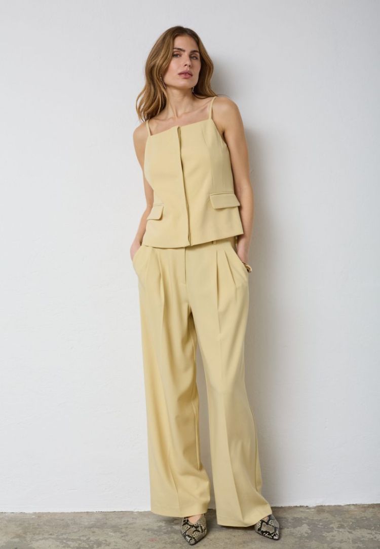  171 PALE YELLOW