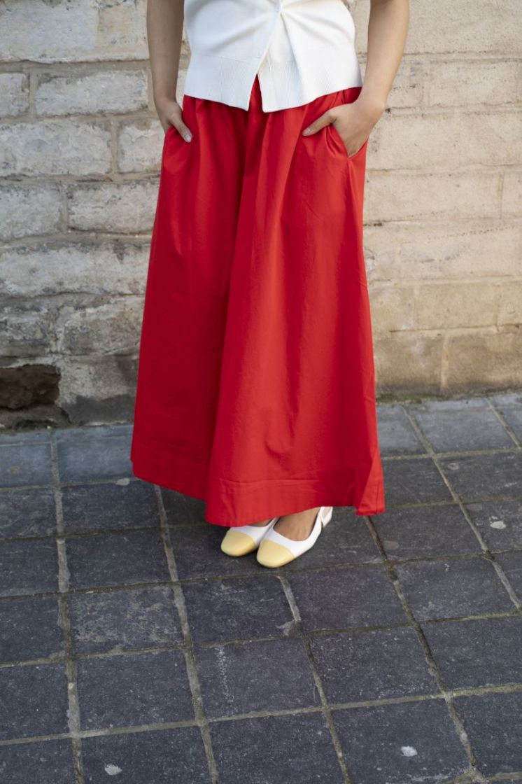 FIERY RED