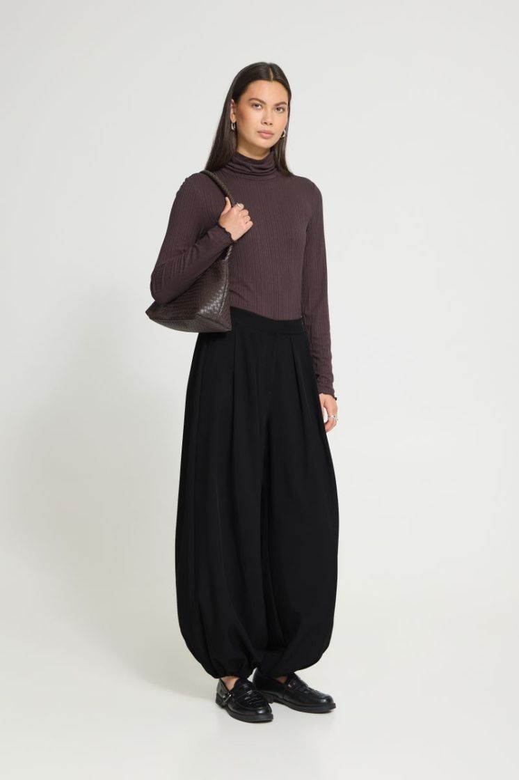  194008 BLACK