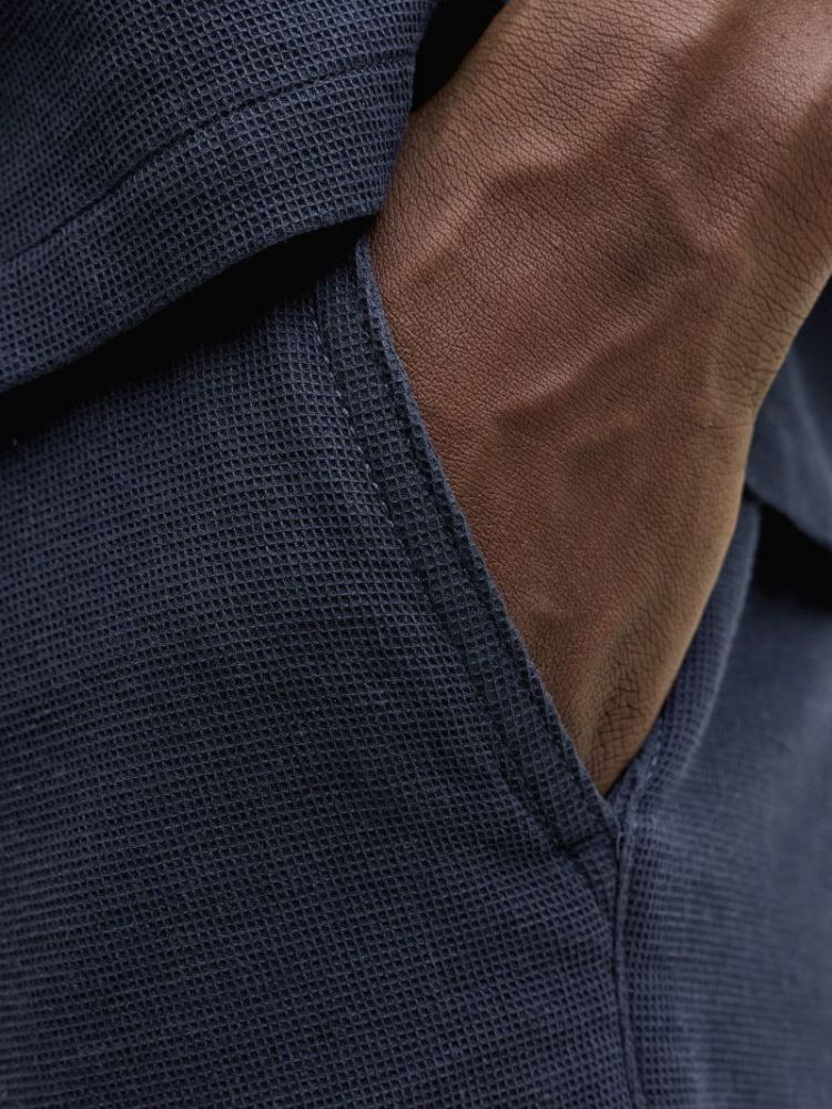  NAVY BLAZER