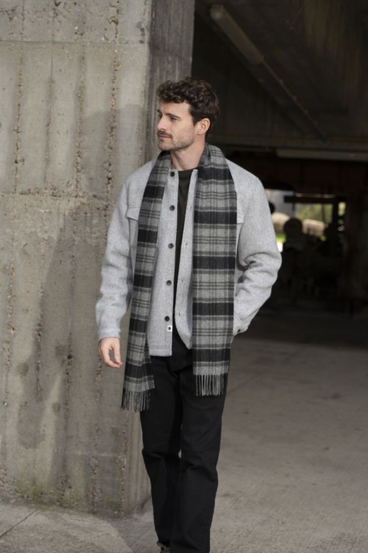 LIGHT GREY CHEC