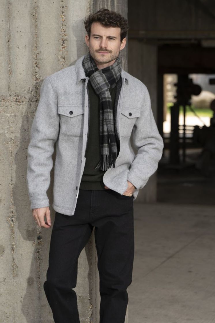  LIGHT GREY CHEC