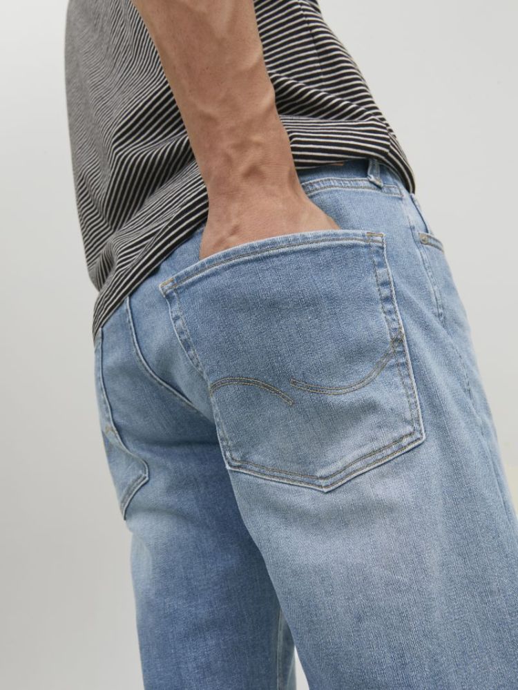  BLUE DENIM